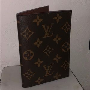 Never used Louis Vuitton passport holder